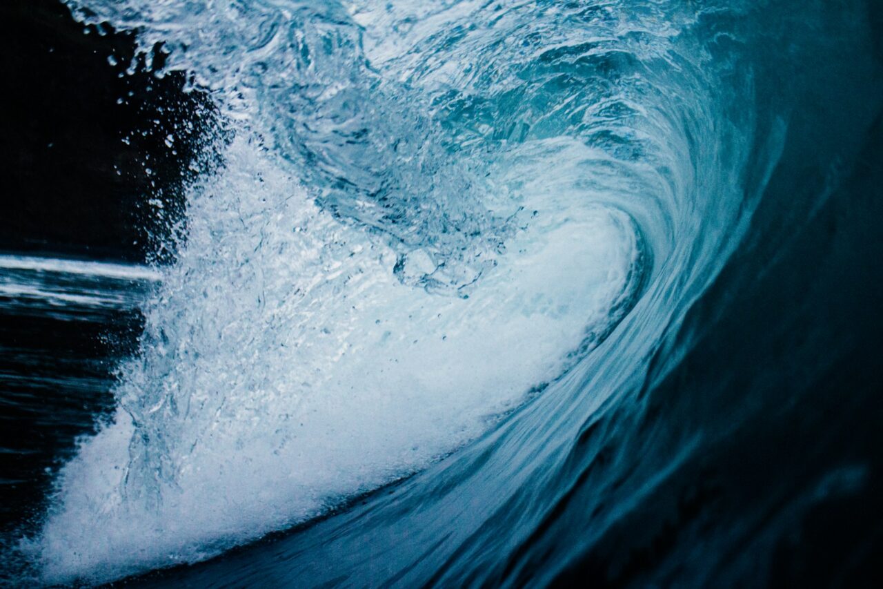 Wave crashing